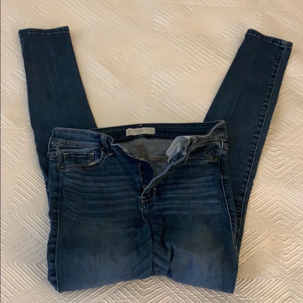 Abercrombie Size 4 High Waisted Skinny Jeans